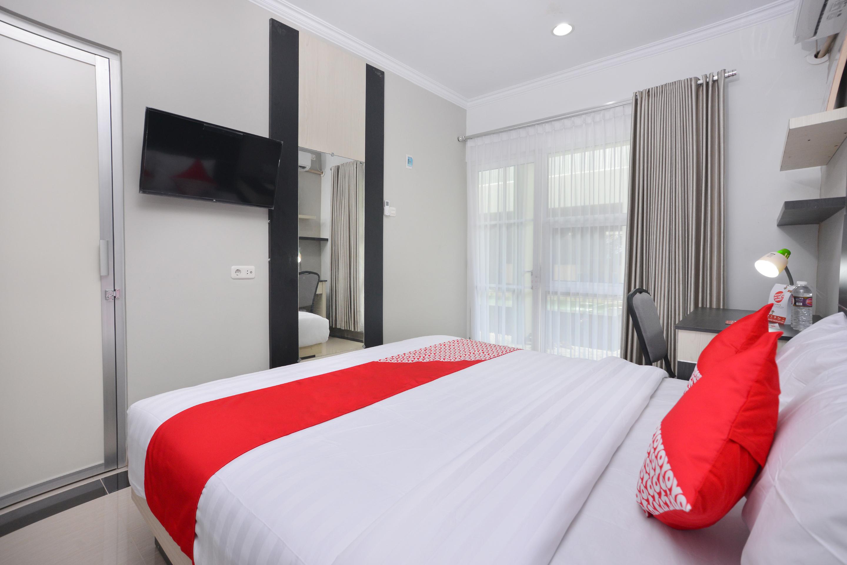 Oyo 583 Puri Gejayan Asri Syariah Hotel Kejayan Buitenkant foto