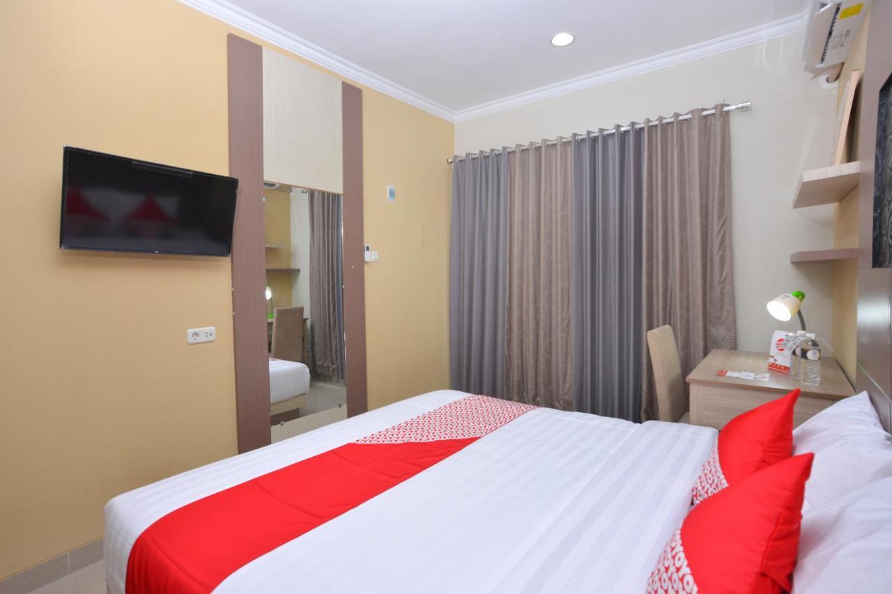 Oyo 583 Puri Gejayan Asri Syariah Hotel Kejayan Buitenkant foto